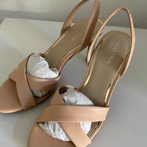 Kenneth Cole Reaction Pumps - Size 7